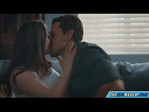 ❤️ Romantikong pakikipagtalik sa isang magandang busty na ina Sex sa amin ☑